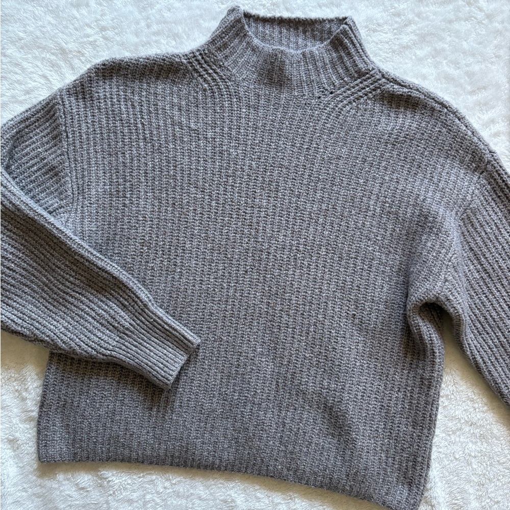 Old Navy Heathered Brown Gray Ribbed Mock Neck Sweater - Picture 2 of 3